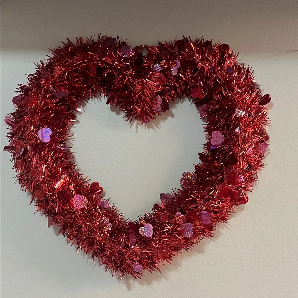 Festive Red Heart-Shaped Holiday Wreath